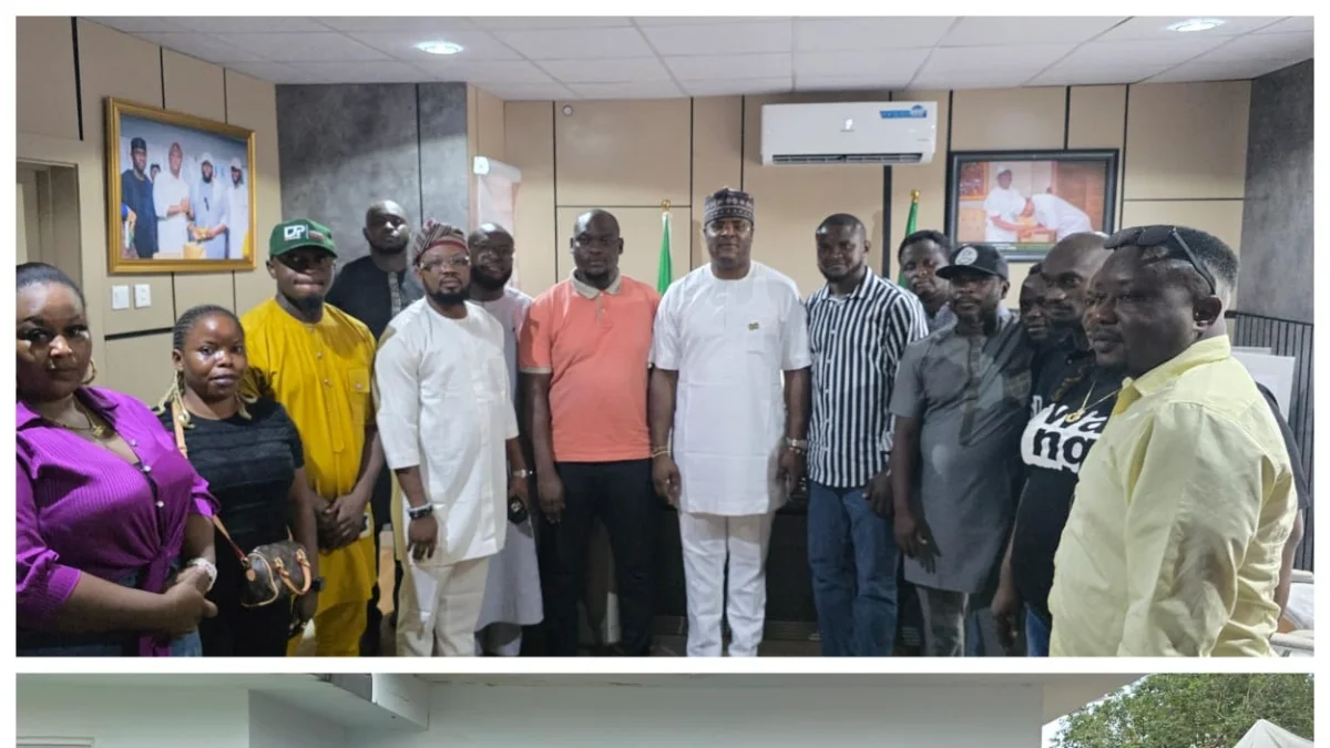 EXECUTIVES OF GRA YOUTH ASSOCIATION AND YOUTH LEADERSHIP OF CHURCH OF GOD MISSION BACKS DR PADDY.